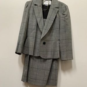Christian Dior vintage 2 pieces Jacket and Skirt Suit - Size 4